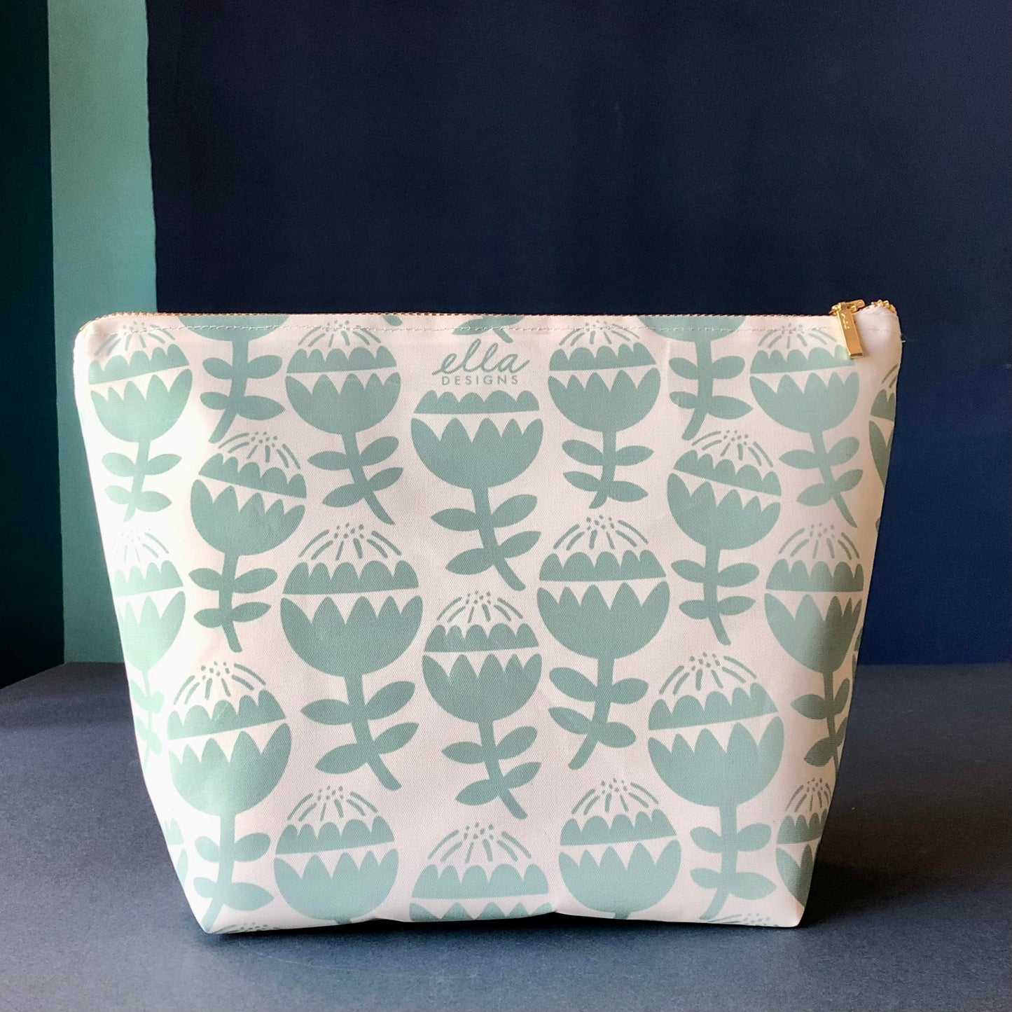 Toiletry Bags | Victoria in Mint