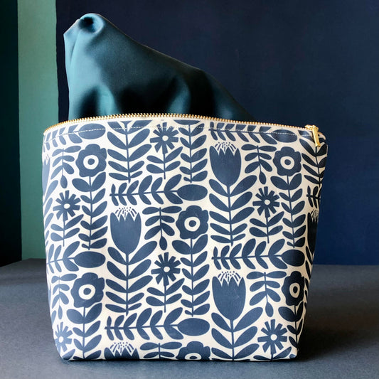 Toiletry Bags | Klara in Deep Teal